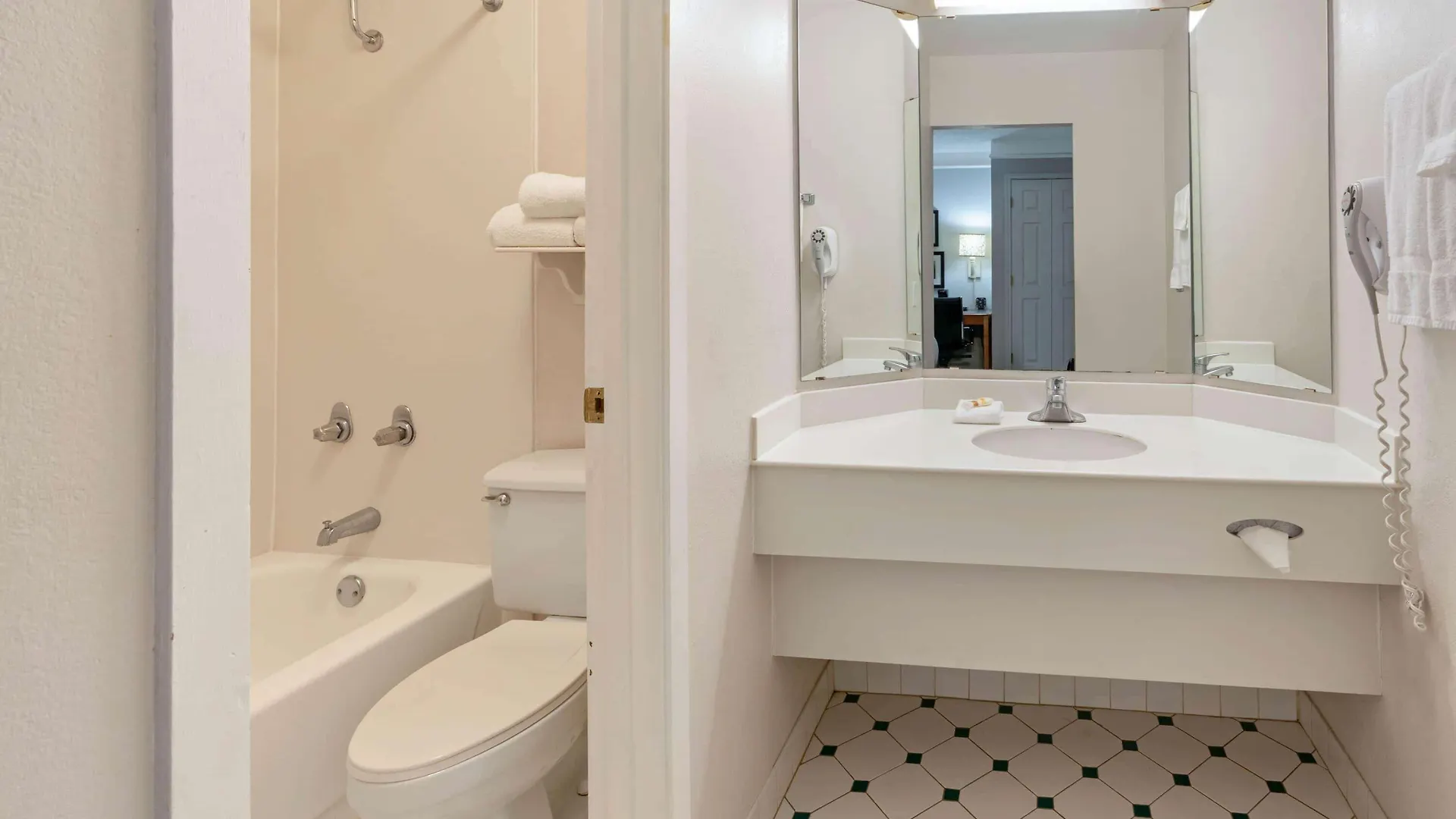 La Quinta Inn By Wyndham Phoenix Sky Harbor Airport Tempe United States