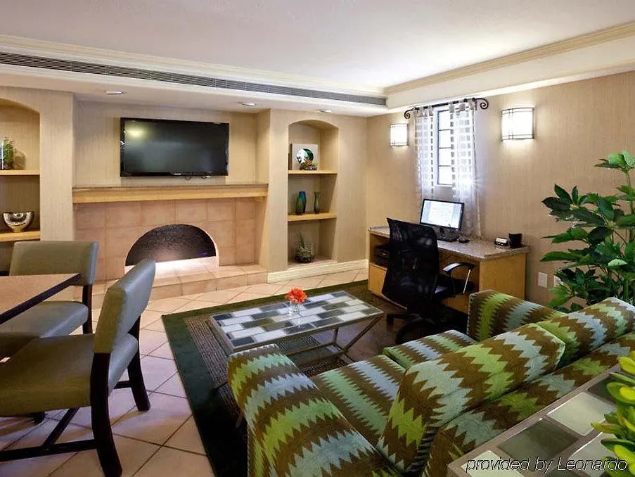La Quinta Inn By Wyndham Phoenix Sky Harbor Airport Tempe 3*,