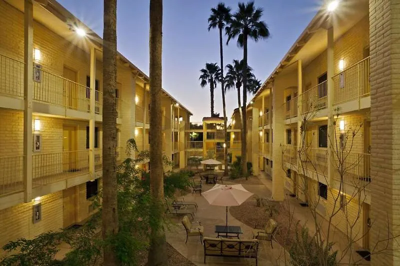 *** Hotel La Quinta Inn By Wyndham Phoenix Sky Harbor Airport Tempe United States